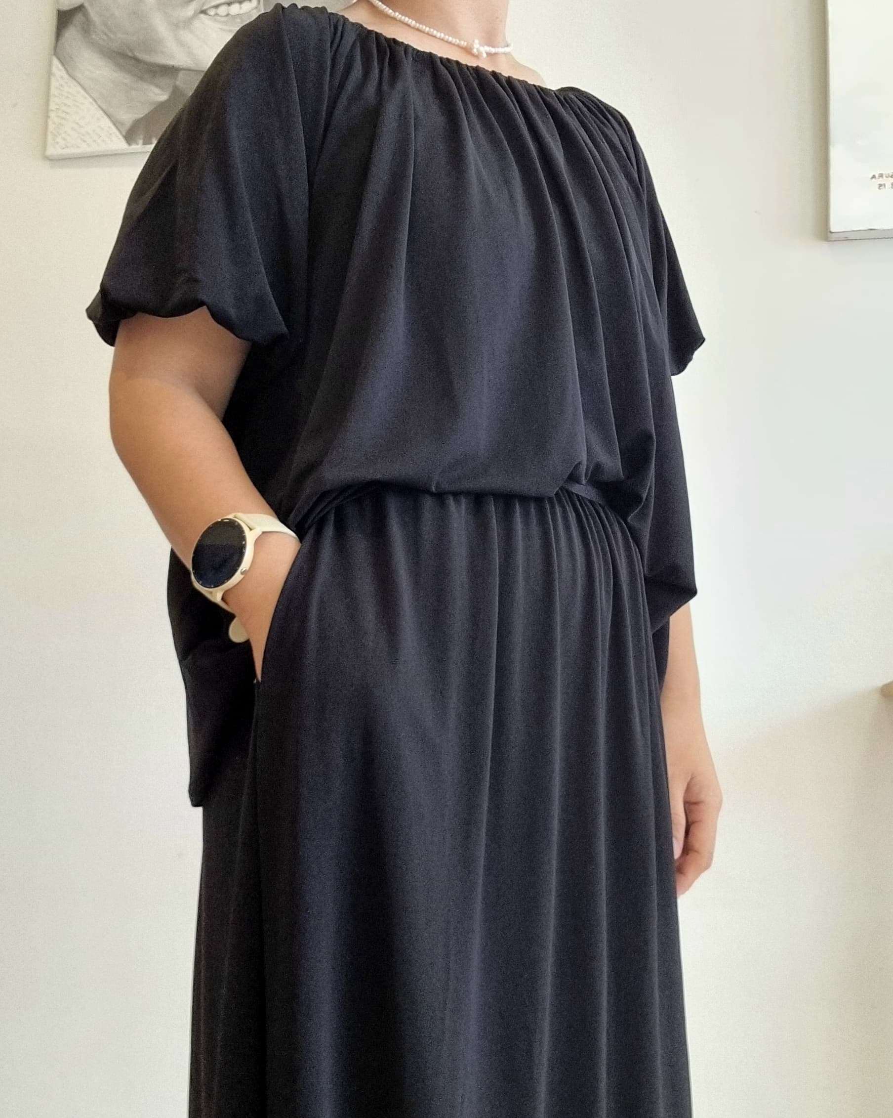 Side view showing the relaxed drape of the Seren Set