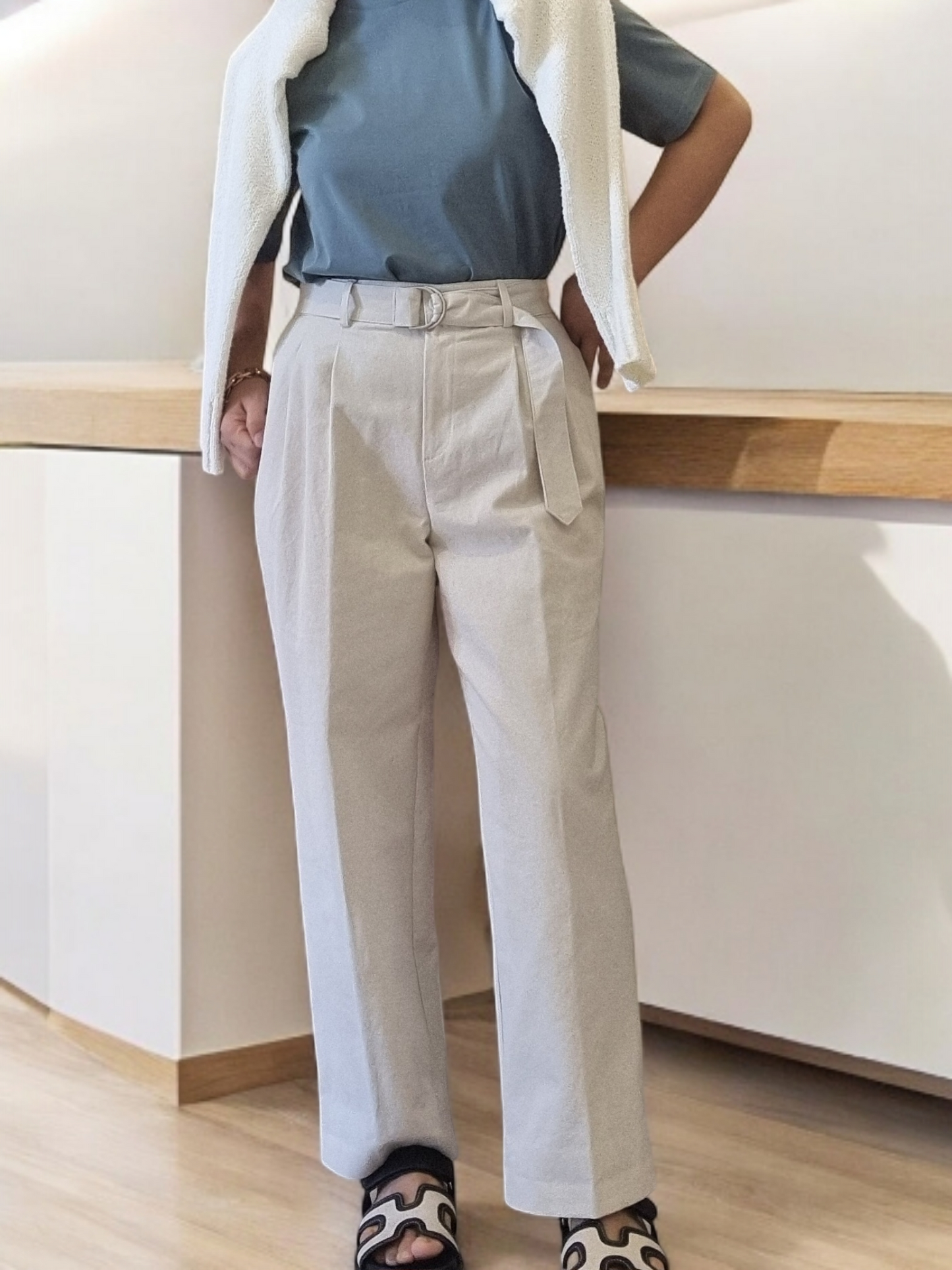 Belt pants light grey