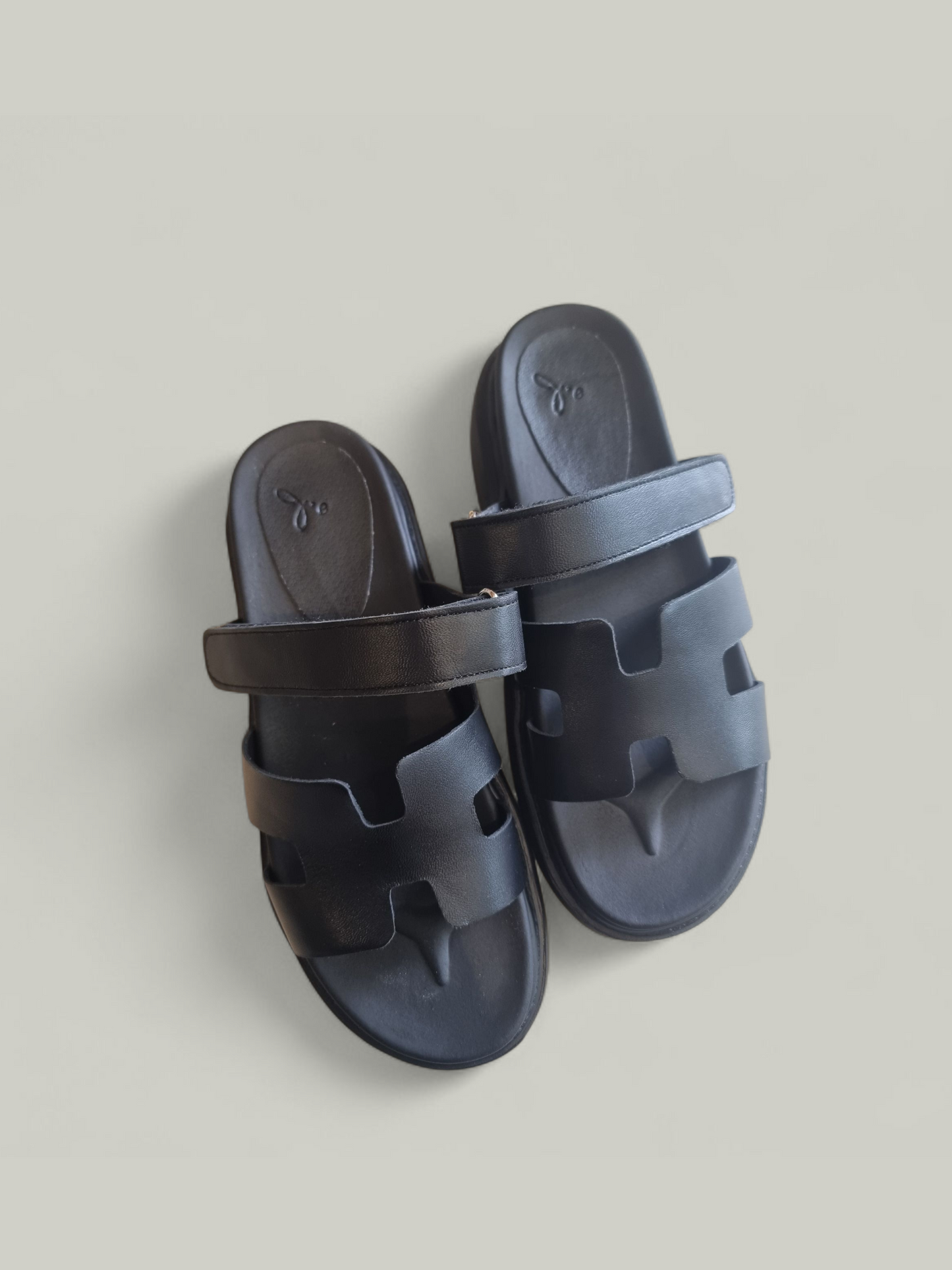 Aria Leather Slides